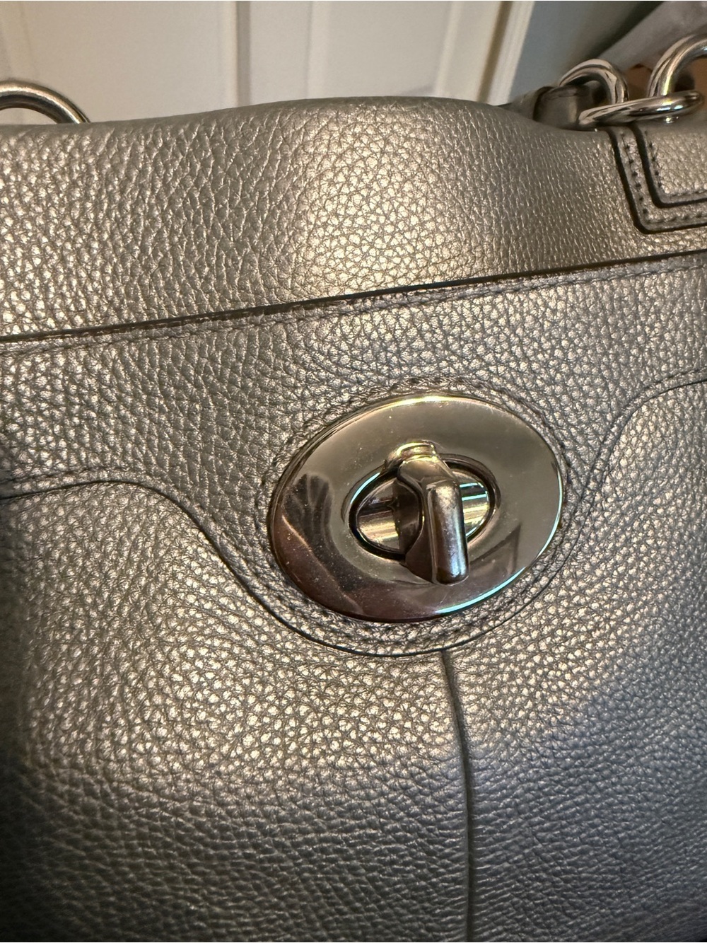 Classic Gray Leather Tote Bag - Picture 3 of 11